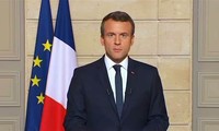 Malgré “la colère” des Français, Emmanuel Macron se donne 100 jours pour se relancer