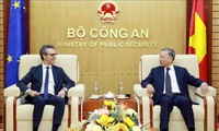 Giorgio Aliberti promet de continuer d’œuvrer au rapprochement Union européenne-Vietnam