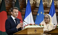 Emmanuel Macron renforce les liens régionaux lors de sa visite au Bangladesh