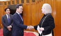Trân Luu Quang rencontre Kirsten Gillibrand