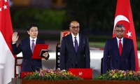 Singapour: le nouveau Premier ministre Lawrence Wong prête serment