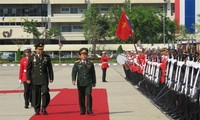 พลโท Do Ba Ty รัฐมนตรีช่วยว่าการกระทรวงกลาโหมเวียดนามได้เดินทางไปเยือนประเทศไทย