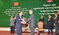 เวียดนามช่วยกัมพูชาฟื้นฟูและก่อสร้างเครือข่ายความสูงแห่งชาติ