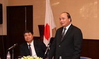 รองนายกรัฐมนตรีเวียดนาม Nguyễn Xuân Phúc เยือนประเทศญี่ปุ่น