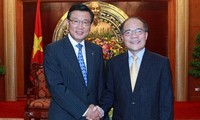 ประธานรัฐสภาเวียดนามให้การต้อนรับประธานเครือบริษัท Kumho Asiana