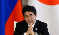 นายกรัฐมนตรีญี่ปุ่นแสดงความกังวลเกี่ยวกับเขตป้องกันทางอากาศเหนือน่านฟ้าทะเลฮัวตุ้งของจีน