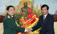 กองทัพลาวจะร่วมมือกับกองทัพประชาชนเวียดนามปกป้องความสัมพันธ์ระหว่างสองประเทศ