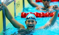 การแข่งขันเอเชียนพาราเกมส์ 2014 นักกีฬาว่ายน้ำเวียดนามฉิงถิบิ๊กญือคว้าเหรียญแรกให้แก่ทีมเวียดนาม