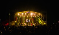 เทศกาลคอนเสิร์ตนานาชาติ Monsoon Music Festival 2015