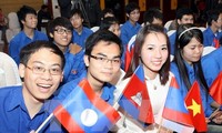 เยาวชนเวียดนาม กัมพูชาและลาวร่วมมือพัฒนาเศรษฐกิจ