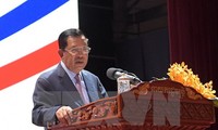 สมเด็จ ฮุนเซน นายกรัฐมนตรีกัมพูชานำคณะผู้แทนเข้าร่วมการประชุมผู้นำเอเปก 2017