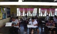 การเลือกตั้งในฟิลิปปินส์: ผู้ลงสมัครที่ได้รับการสนับสนุนจากประธานาธิบดีได้รับชัยชนะในการเลือกตั้งวุฒิสภา