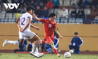 ทีมฟุตบอลชายเวียดนามเอาชนะทีมฟิลิปปินส์ในการแข่งขันฟุตบอลกระชับมิตร