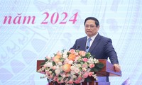นายกรัฐมนตรี ฝ่ามมิงชิ้ง เข้าร่วมการประชุมสรุปผลการปฏิบัติงานในปี 2023 และกำหนดแนวทางในปี 2024 ของหน่วยงานวัฒนธรรม การกีฬาและการท่องเที่ยว