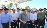 นายกรัฐมนตรี ฝ่ามมิงชิ้ง กำชับให้เร่งก่อสร้างเส้นทางแนวระเบียงหมายเลข 3 ของนครโฮจิมินห์ให้เสร็จเรียบร้อยภายในปีนี้