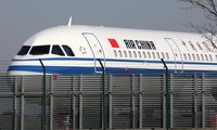 US to ban Chinese passenger flights