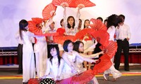 Du học sinh tại Đài Loan  tưng bừng mở hội văn hóa Việt