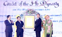 Thành nhà Hồ đón nhận Bằng công nhận di sản văn hóa thế giới