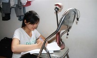 Nữ sinh mồ côi lay lắt trọ học ở Hà Nội