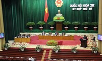 Quốc hội khóa 13 tiến hành họp phiên bế mạc