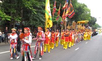 Tưng bừng Lễ hội Văn hoá dân gian đường phố năm 2013