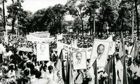 Những bức ảnh lịch sử ngày thống nhất đất nước 