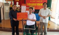 Đài TNVN thăm và tặng quà thương, bệnh binh tỉnh Phú Thọ