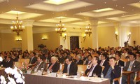 Khai mạc Chương trình gặp gỡ doanh nhân người Việt Nam ở nước ngoài và doanh nhân trong nước