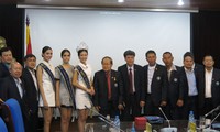 Các nhà báo Liên đoàn Báo chí Thái Lan thăm VOV 