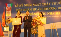 Bệnh viện C Đà Nẵng đón nhận Huân chương Độc lập hạng Nhì