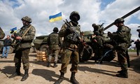 Ukraine-Nga: Cánh cửa đối thoại khép dần