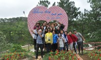 Trại hè Việt Nam 2014: Hành trình khám phá xứ sở ngàn hoa