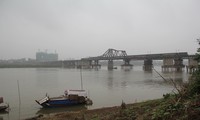 Cầu Long Biên qua tư liệu cũ của Pháp để lại