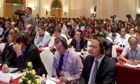Diễn đàn doanh nghiệp phát triển bền vững Việt Nam 2015