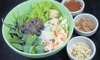Quán bún bò của đầu bếp Việt kiều được ưa thích nhất ở Bangkok