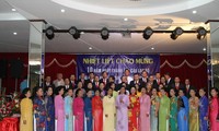 Câu lạc bộ đồng hương Xiêng khoảng tại thủ đô Viêng chăn  kỷ niệm 10 năm thành lập