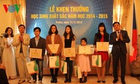 Khen thưởng học sinh, sinh viên giỏi người Việt Nam tại Cộng hòa Séc
