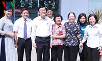 Chủ tịch nước Trương Tấn Sang tiếp xúc cử tri quận 1 và quận 3, thành phố Hồ Chí Minh
