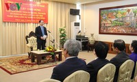  Chủ tịch nước Trần Đại Quang gặp gỡ cộng đồng Việt Nam tại Champasak 