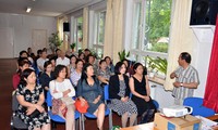 Chuyên đề phòng bệnh ung thư ruột già cho người Việt tại Đức