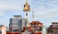 Khánh thành Tượng đài Hữu nghị Việt Nam-Campuchia tỉnh Kompong Thom 