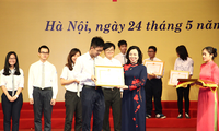  Hà Nội tuyên dương hơn 1000 học sinh giỏi tiểu biểu năm học 2016-2017