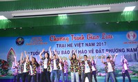Đại biểu trại hè Việt Nam giao lưu với thanh niên tỉnh Đồng Tháp