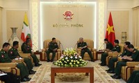 Thứ trưởng Bộ Quốc phòng Việt Nam tiếp Phó Tổng cục trưởng Tổng cục An ninh - Quân sự Myanmar