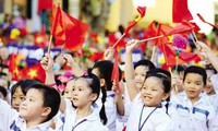 Khi người Việt được khuyến cáo sinh hơn 2 con