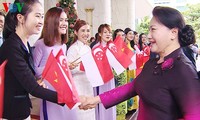  Chủ tịch Quốc hội Nguyễn Thị Kim Ngân thăm Singapore, gặp mặt cộng đồng người Việt tại đây