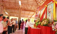 Kiều bào tại Thái Lan kỷ niệm 128 năm ngày sinh của Chủ tịch Hồ Chí Minh
