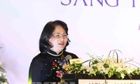 Phó Chủ tịch nước Đặng Thị Ngọc Thịnh dự Diễn đàn Doanh nhân nữ trong Thế kỷ 21