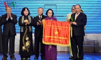 Thủ tướng trao danh hiệu Anh hùng Lực lượng Vũ trang Nhân dân cho Đài Phát thanh Giải phóng
