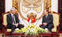  Phó Thủ tướng Thường trực Trương Hòa Bình tiếp Phó Thủ tướng Singapore 